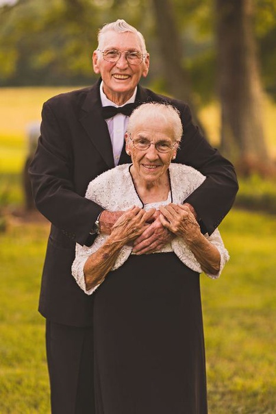 Эта пара в браке 65 лет. 