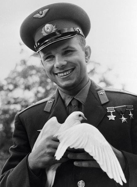 Сегодня важна дата! 85 лет назад родился первый космонавт, Юрий Гагарин.